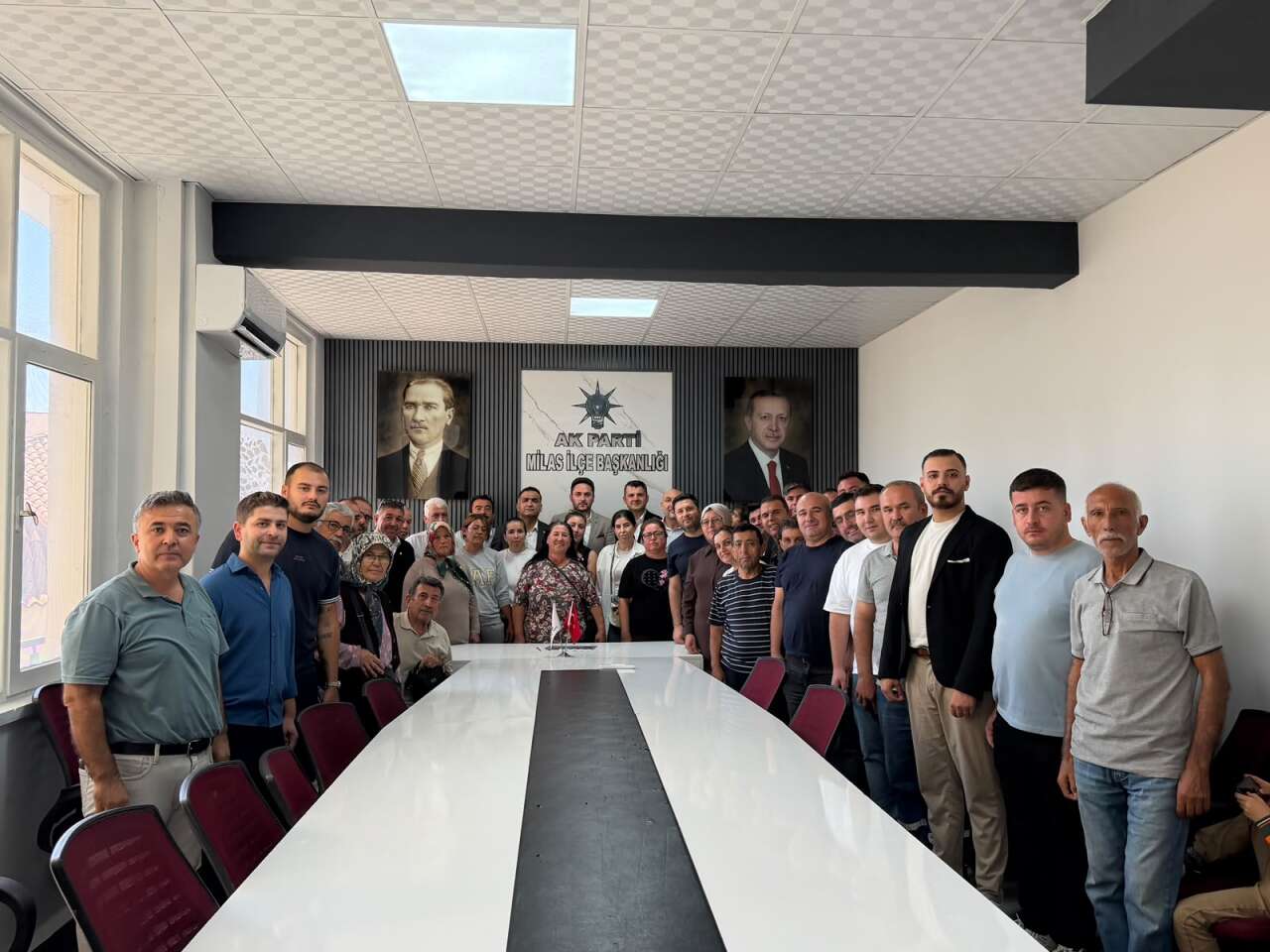 AK Parti Milas’ta Üye Sayısı 14 Bin 815’e Ulaştı: 1.049 Yeni Üye Katıldı 3